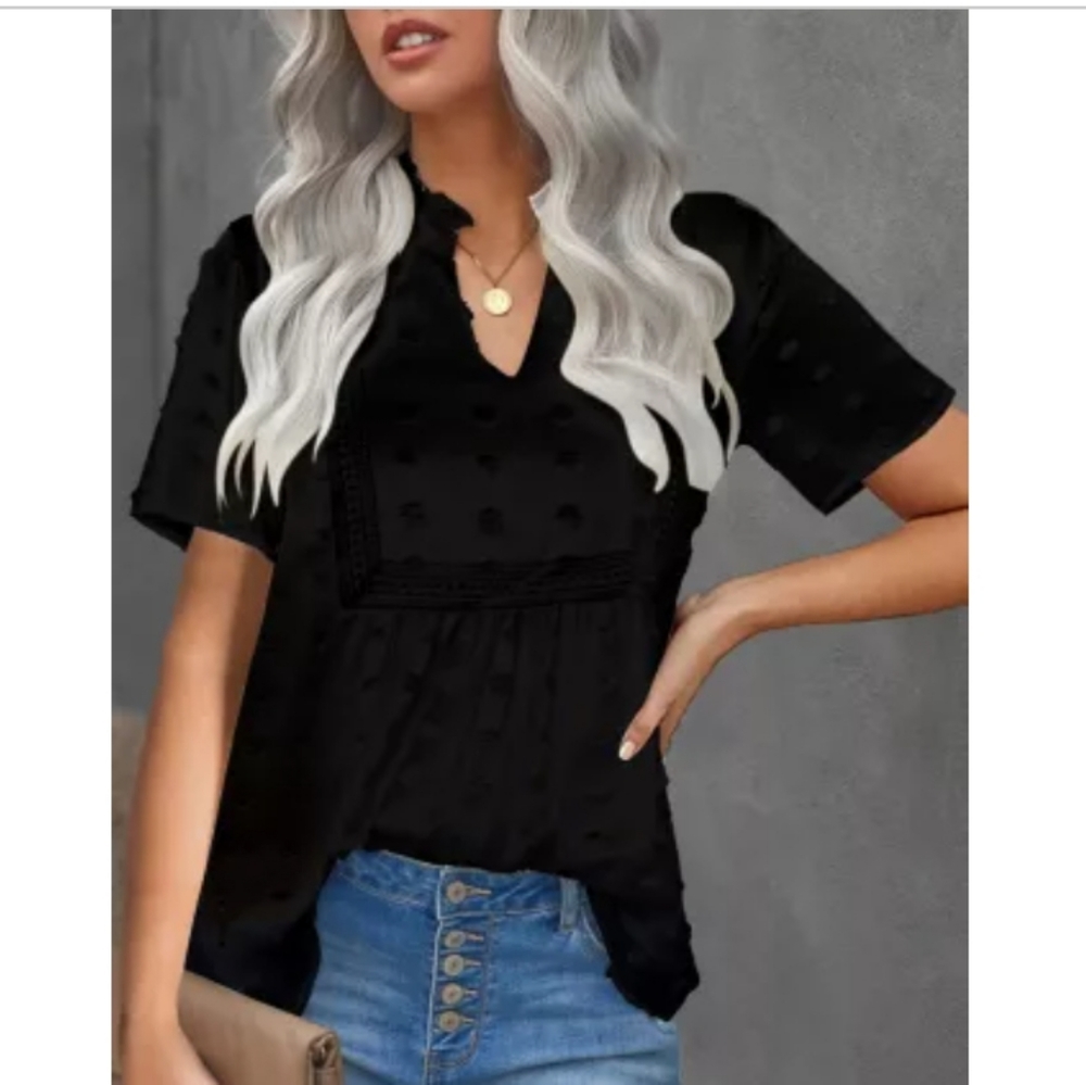 ♥️New boutique black swiss dot top